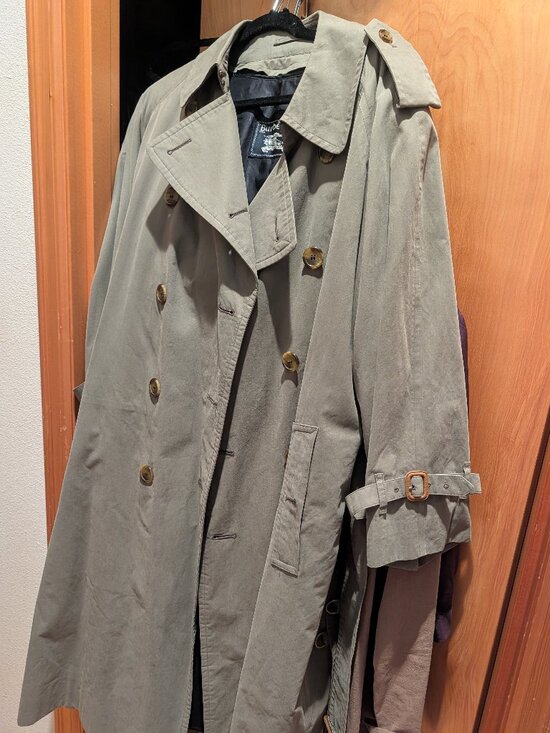 Burberry Other - Classic Burberry Kensington trench coat